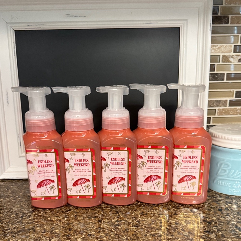 Bath & body Works Endless Weekend Foaming Hand Soap - lot of five